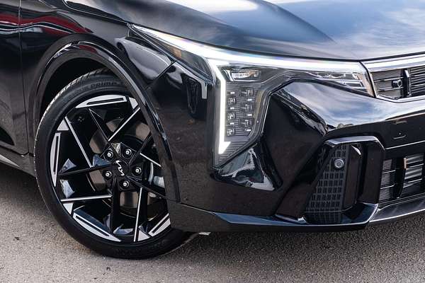 2025 Kia K4 GT-Line CL4m
