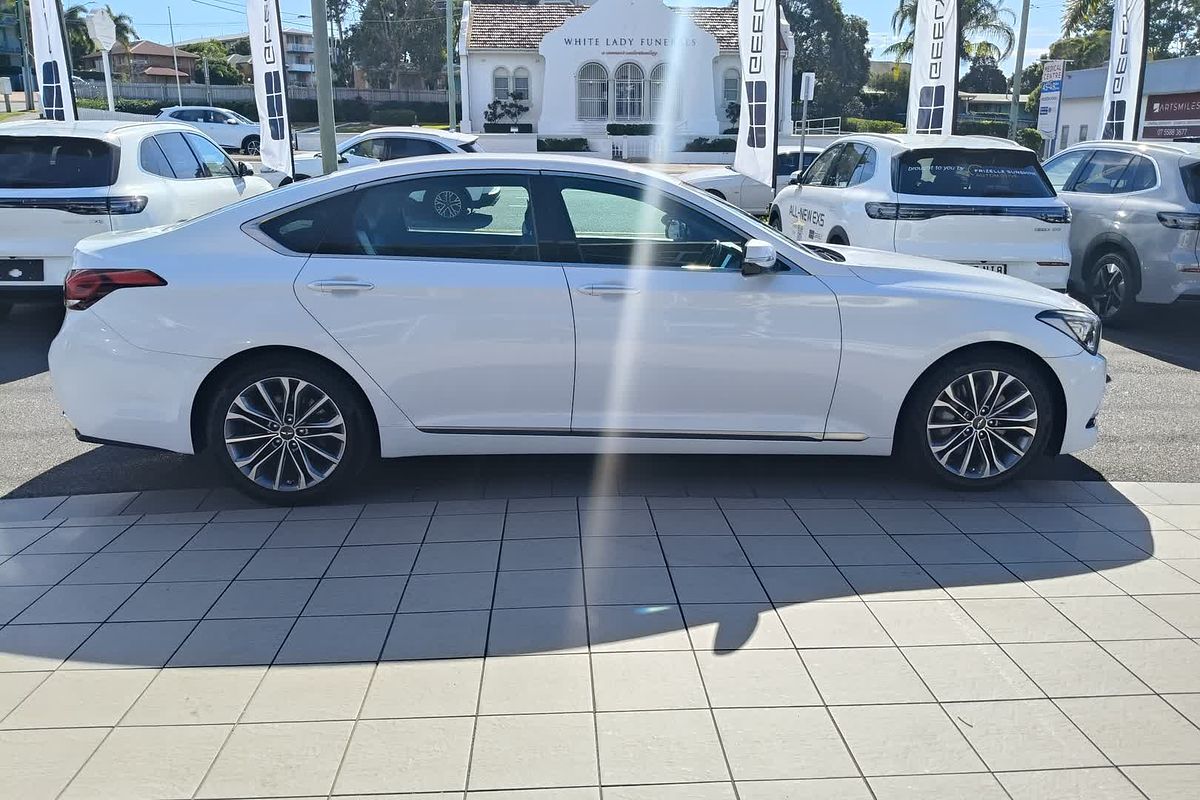 2014 Hyundai Genesis DH