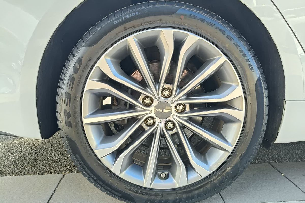 2014 Hyundai Genesis DH