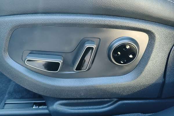 2014 Hyundai Genesis DH