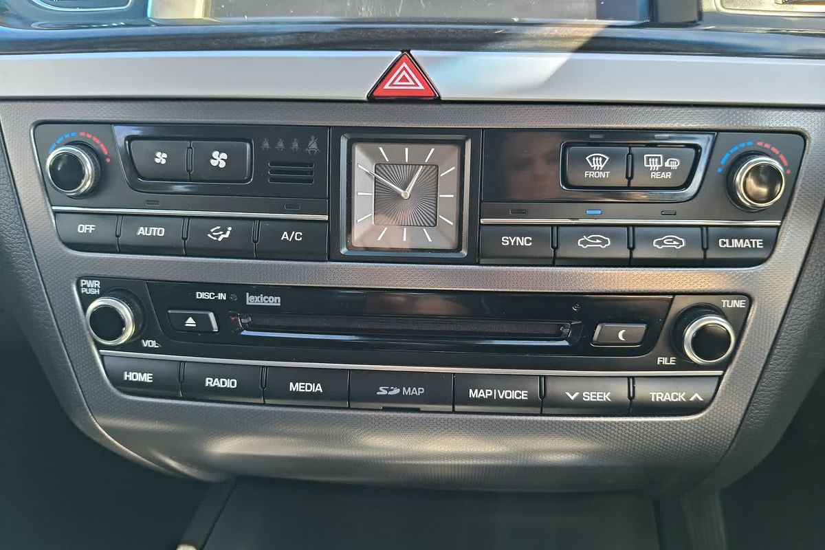 2014 Hyundai Genesis DH