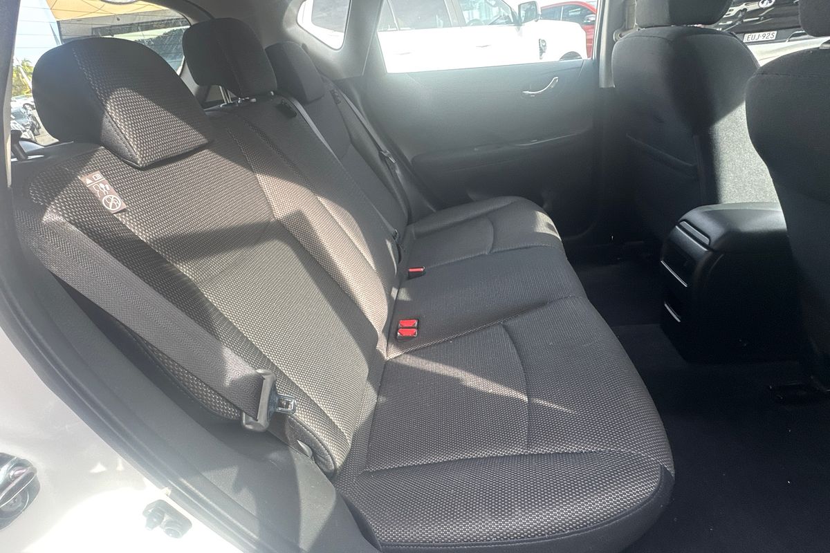 2015 Nissan Pulsar ST B17 Series 2