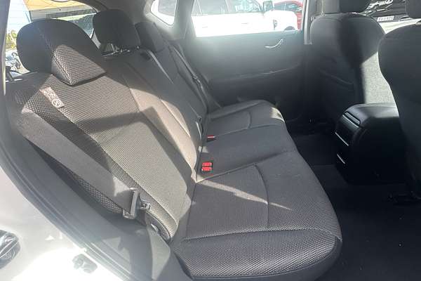 2015 Nissan Pulsar ST B17 Series 2