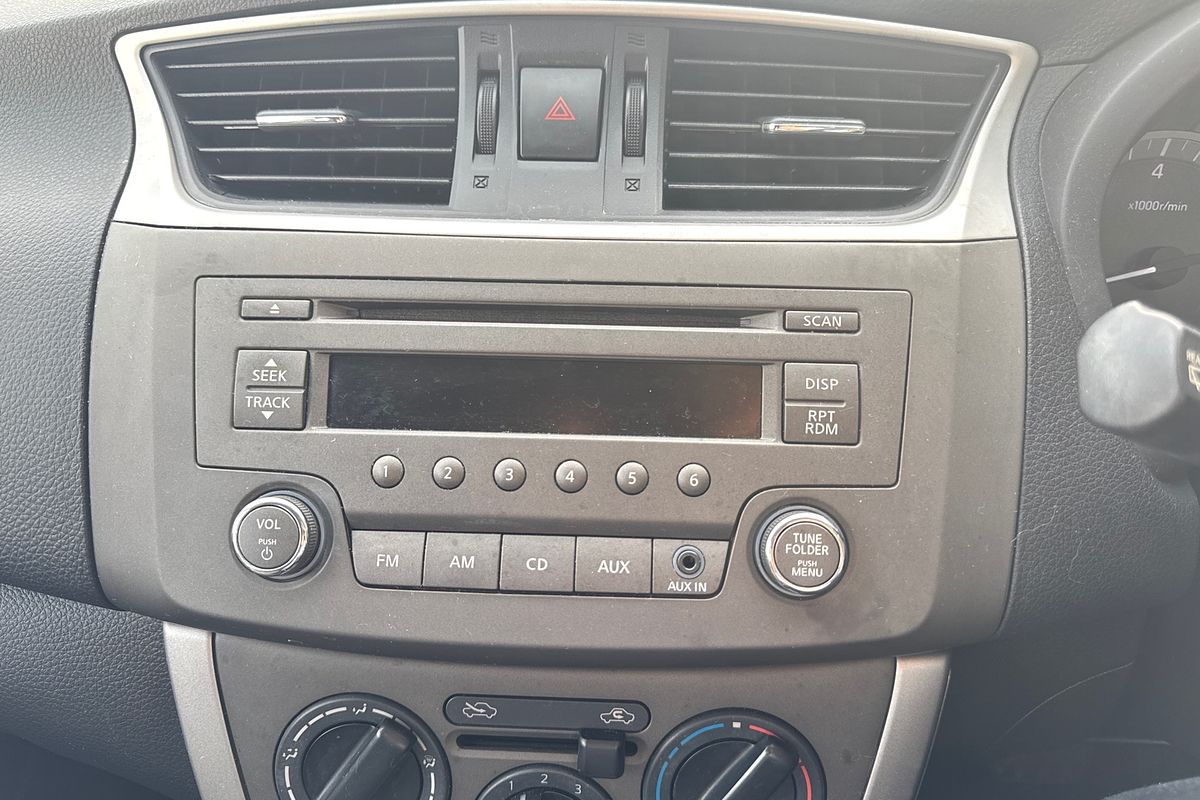 2015 Nissan Pulsar ST B17 Series 2