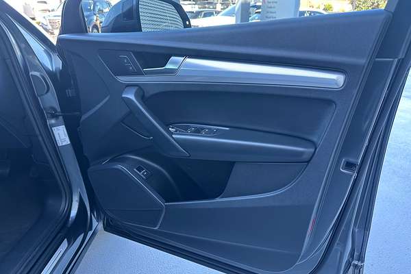 2022 Audi Q5 40 TDI S line FY