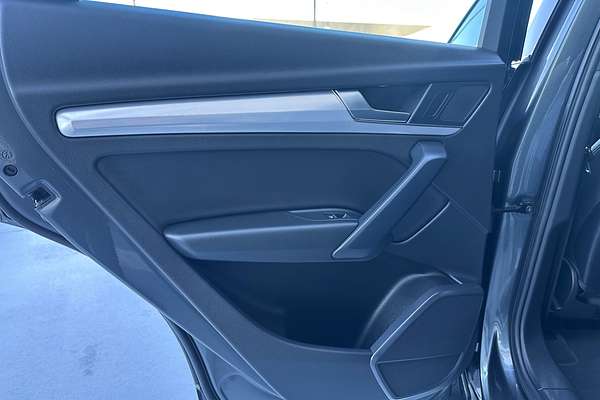 2022 Audi Q5 40 TDI S line FY