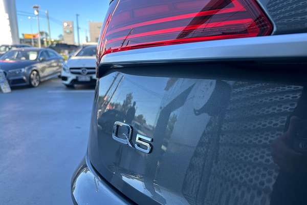 2022 Audi Q5 40 TDI S line FY