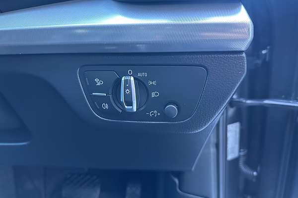 2022 Audi Q5 40 TDI S line FY