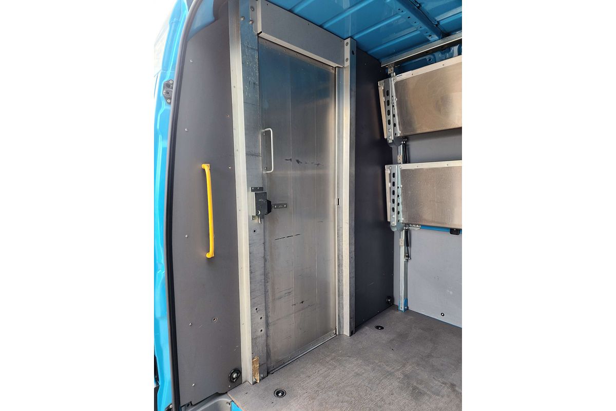 2015 Mercedes-Benz Sprinter 516CDI NCV3 LWB