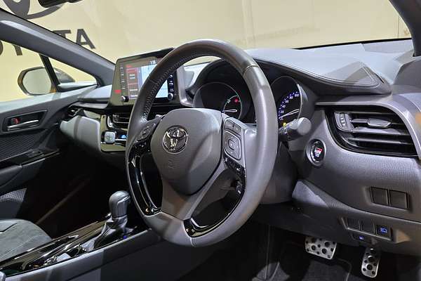 2023 Toyota C-HR GR Sport ZYX10R