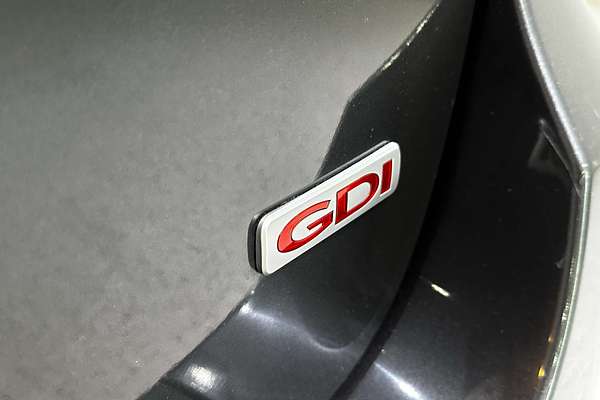 2017 Kia Carnival SLi YP