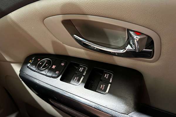2017 Kia Carnival SLi YP