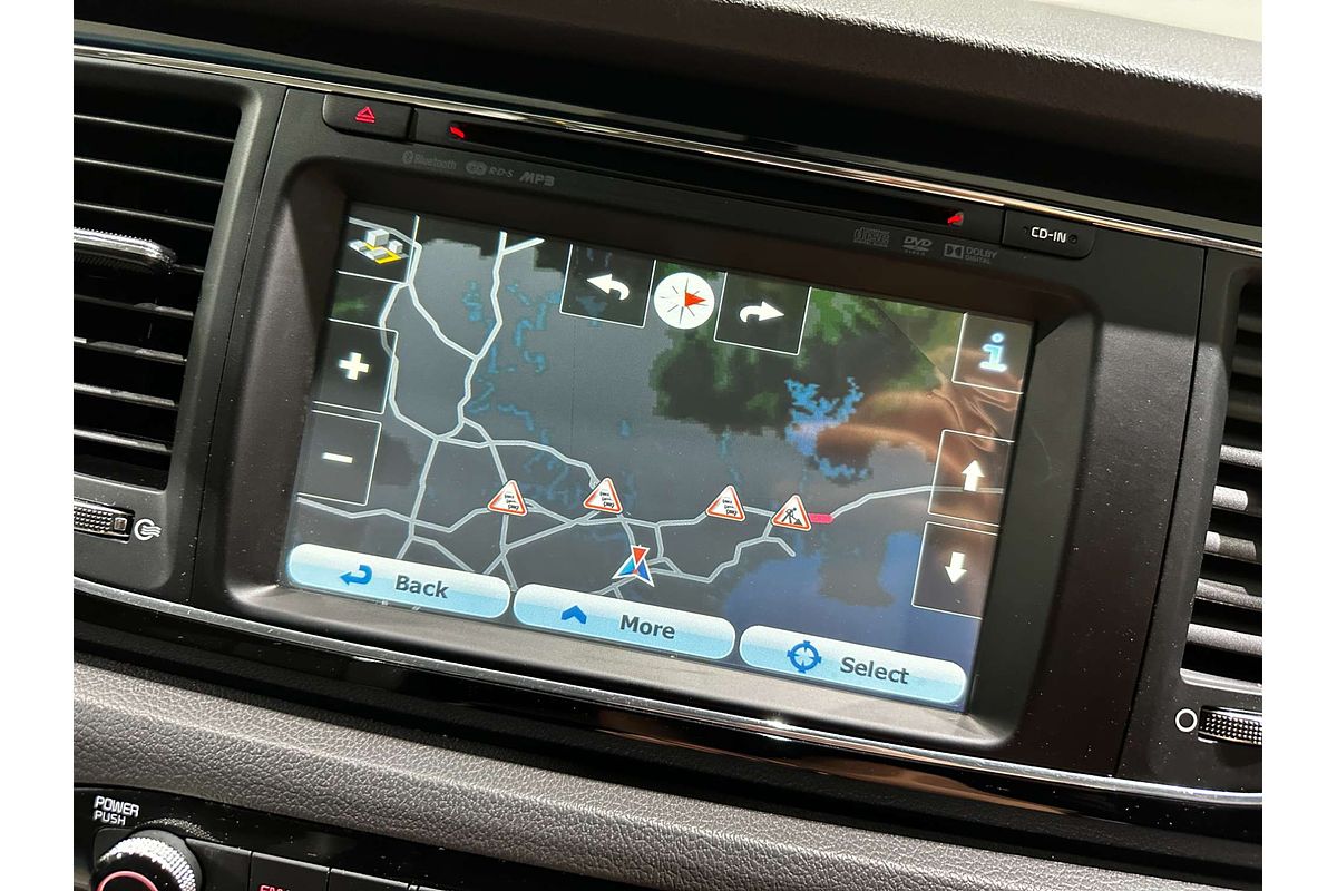 2017 Kia Carnival SLi YP