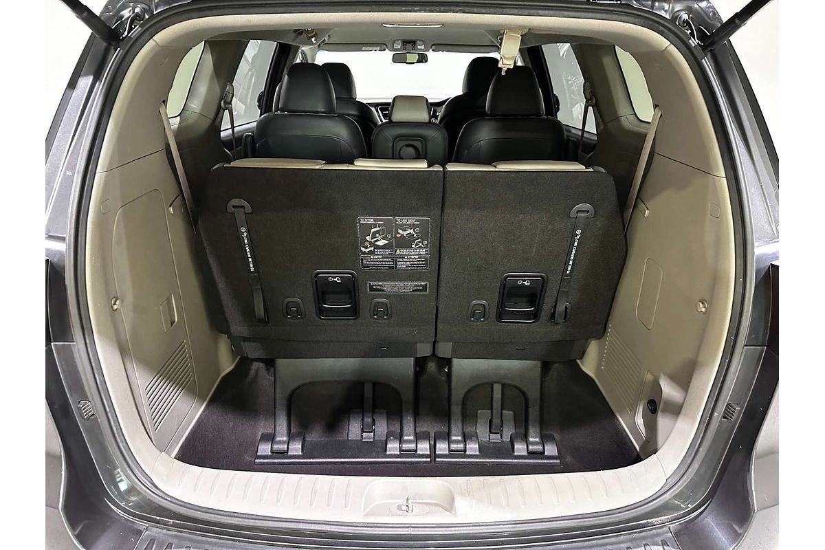 2017 Kia Carnival SLi YP