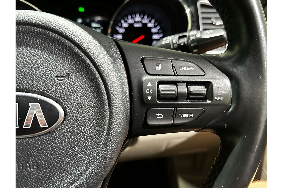 2017 Kia Carnival SLi YP