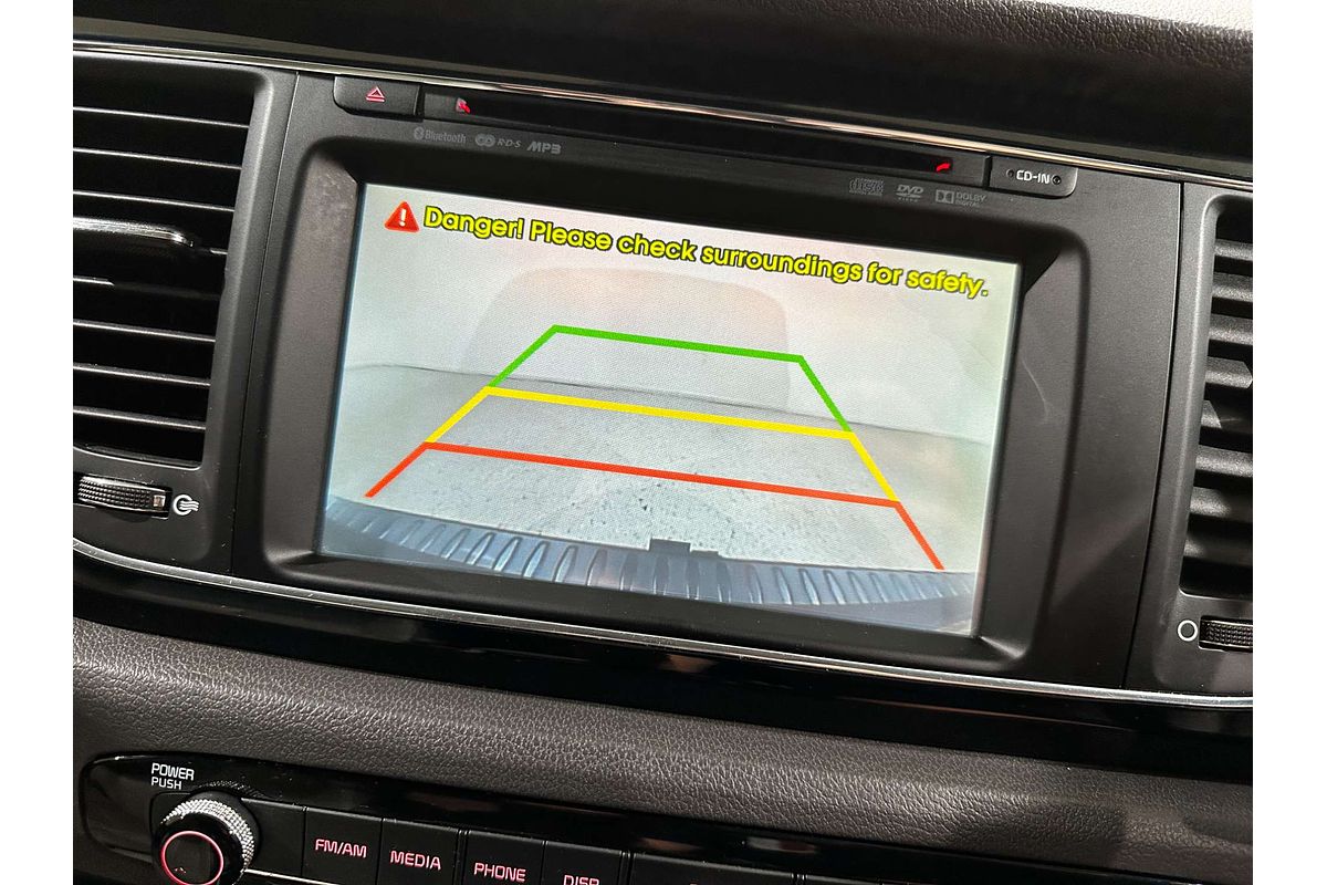 2017 Kia Carnival SLi YP