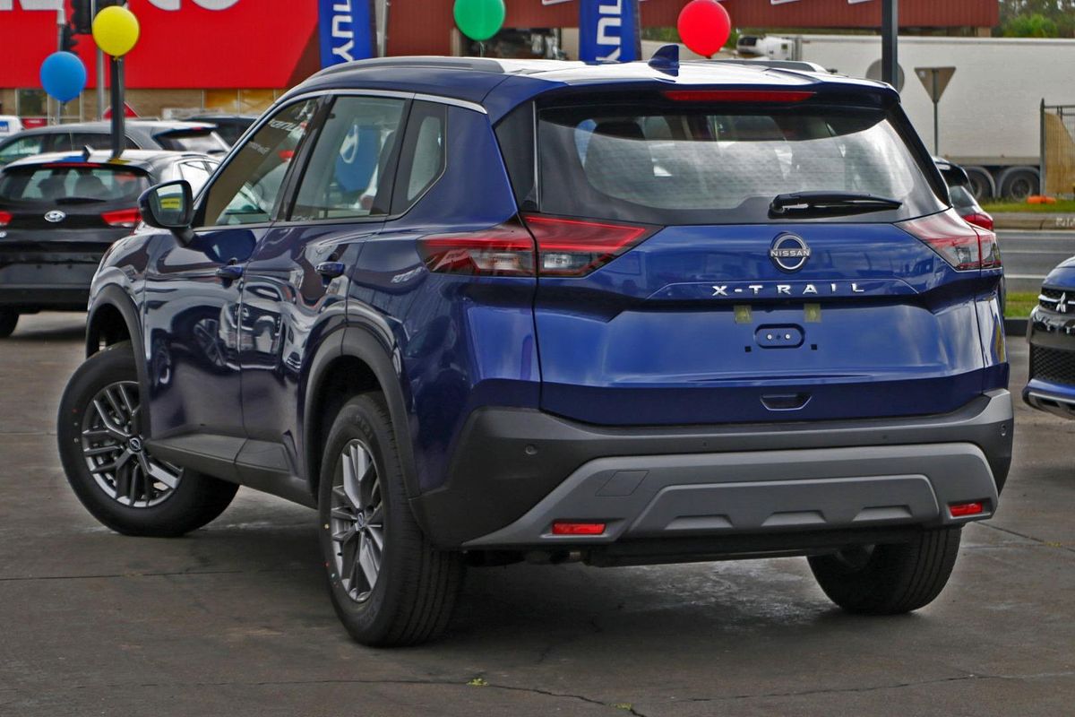 2025 Nissan X-TRAIL ST T33