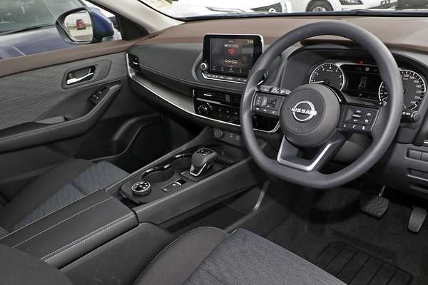 2025 Nissan X-TRAIL ST T33