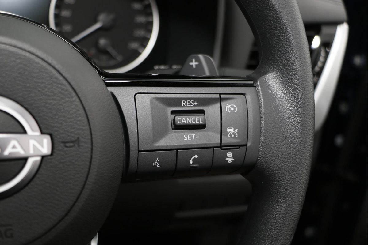 2025 Nissan X-TRAIL ST T33
