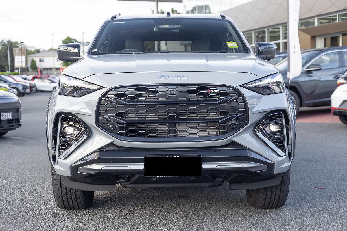2025 Isuzu MU-X X-TERRAIN