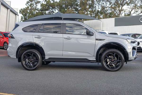 2025 Isuzu MU-X X-TERRAIN