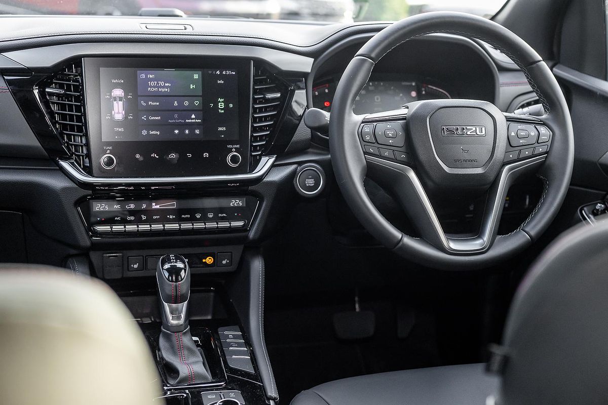 2025 Isuzu MU-X X-TERRAIN