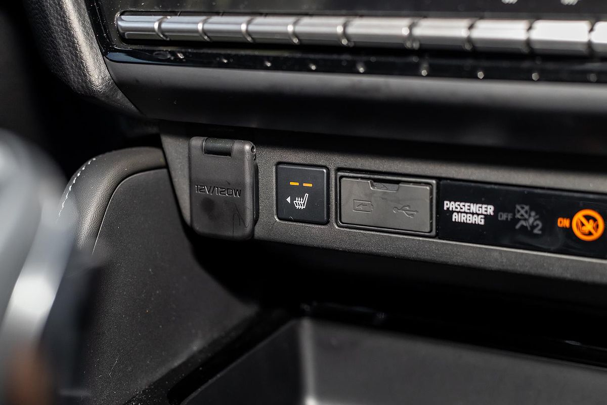 2025 Isuzu MU-X X-TERRAIN