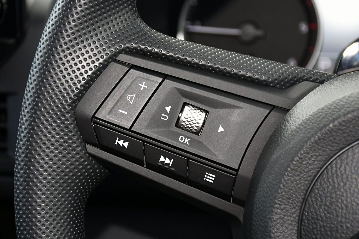 2025 Mitsubishi Triton GLX MV 4X4