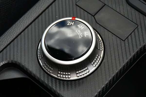 2025 Mitsubishi Triton GLX MV 4X4