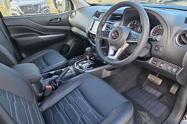 2025 Nissan Navara PRO-4X Warrior D23 4X4