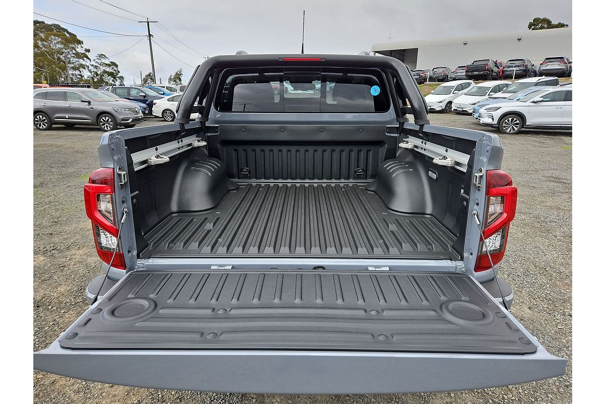 2025 Nissan Navara PRO-4X Warrior D23 4X4