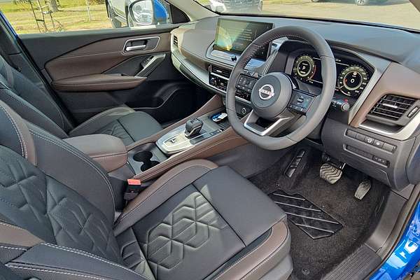 2025 Nissan QASHQAI Ti J12