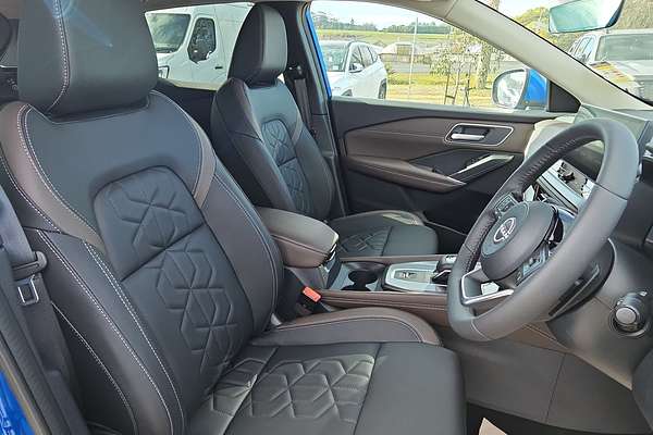 2025 Nissan QASHQAI Ti J12
