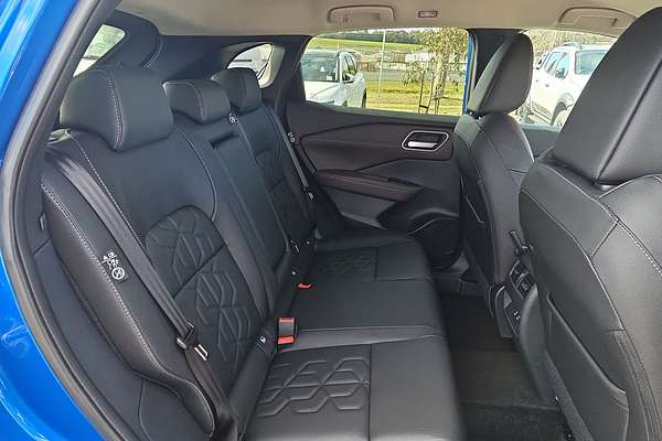 2025 Nissan QASHQAI Ti J12
