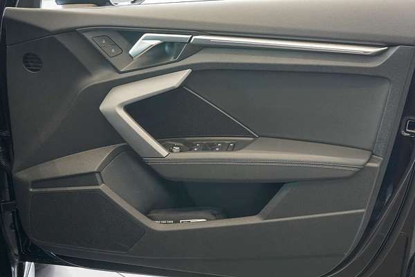 2024 Audi A3 35 TFSI S line GY