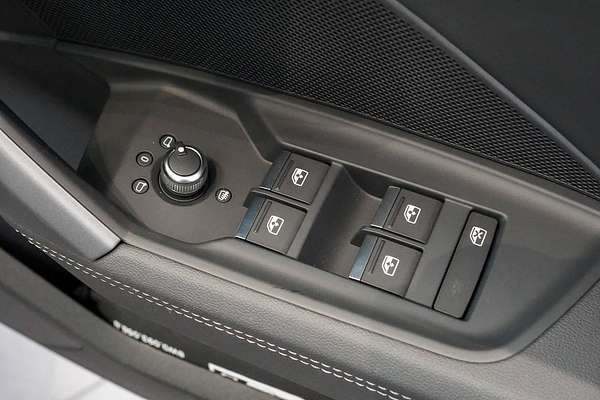 2024 Audi A3 35 TFSI S line GY
