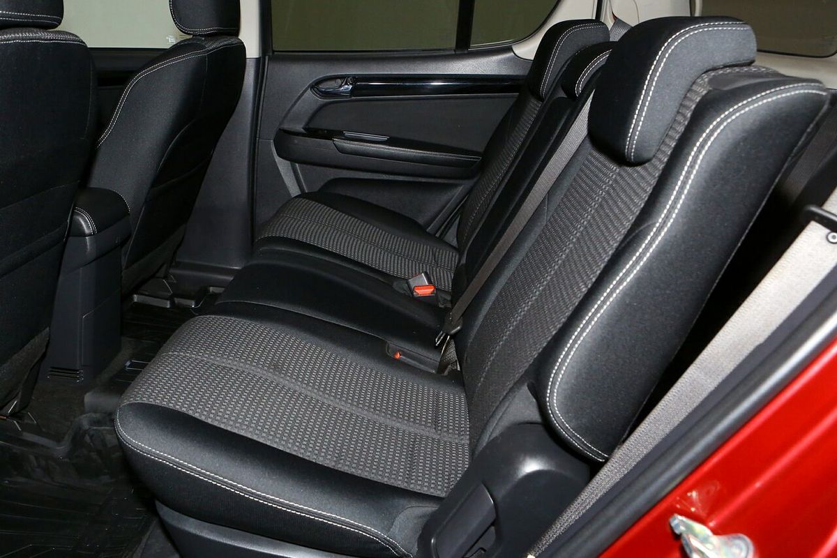 2021 Isuzu MU-X LS-U