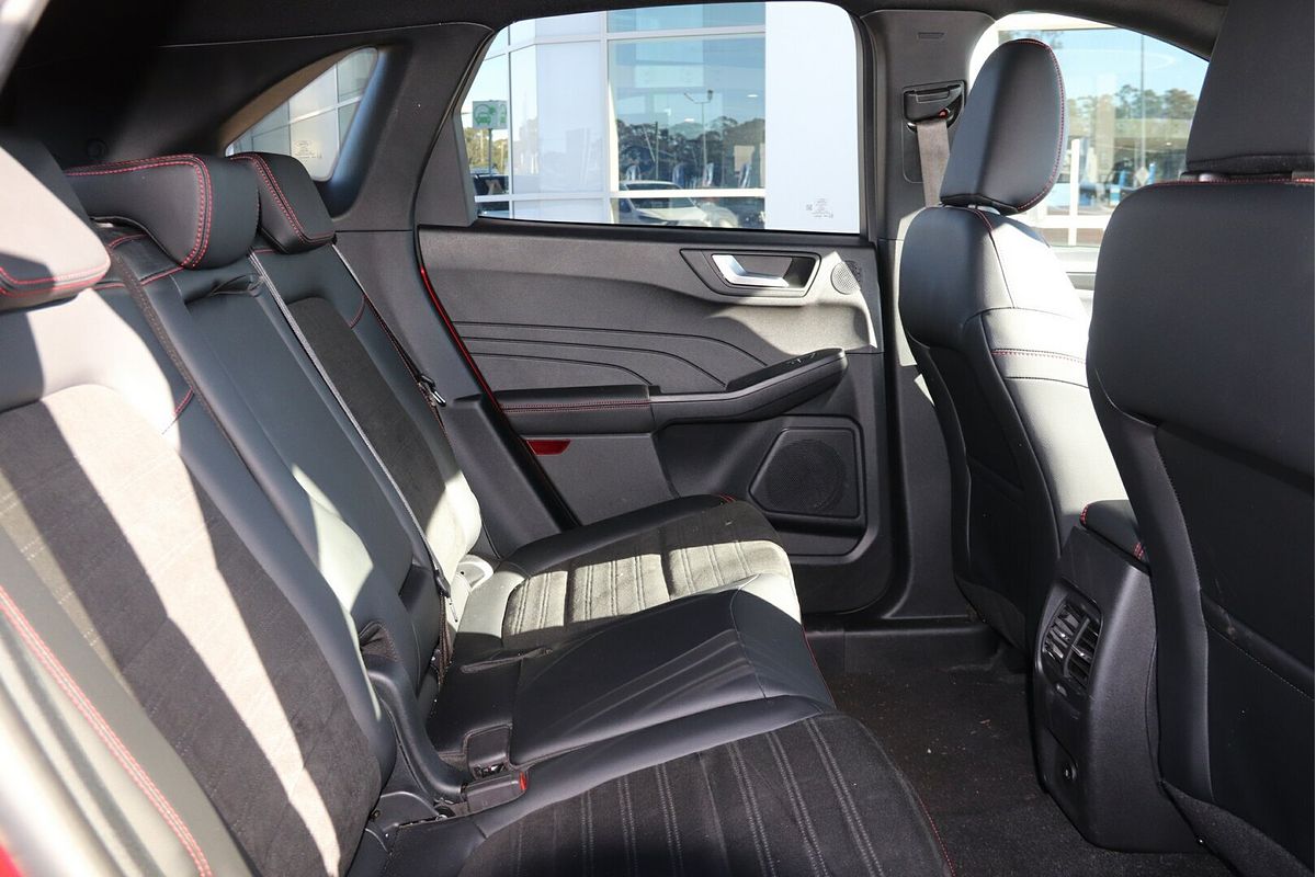 2023 Ford Escape ST-Line PHEV ZH
