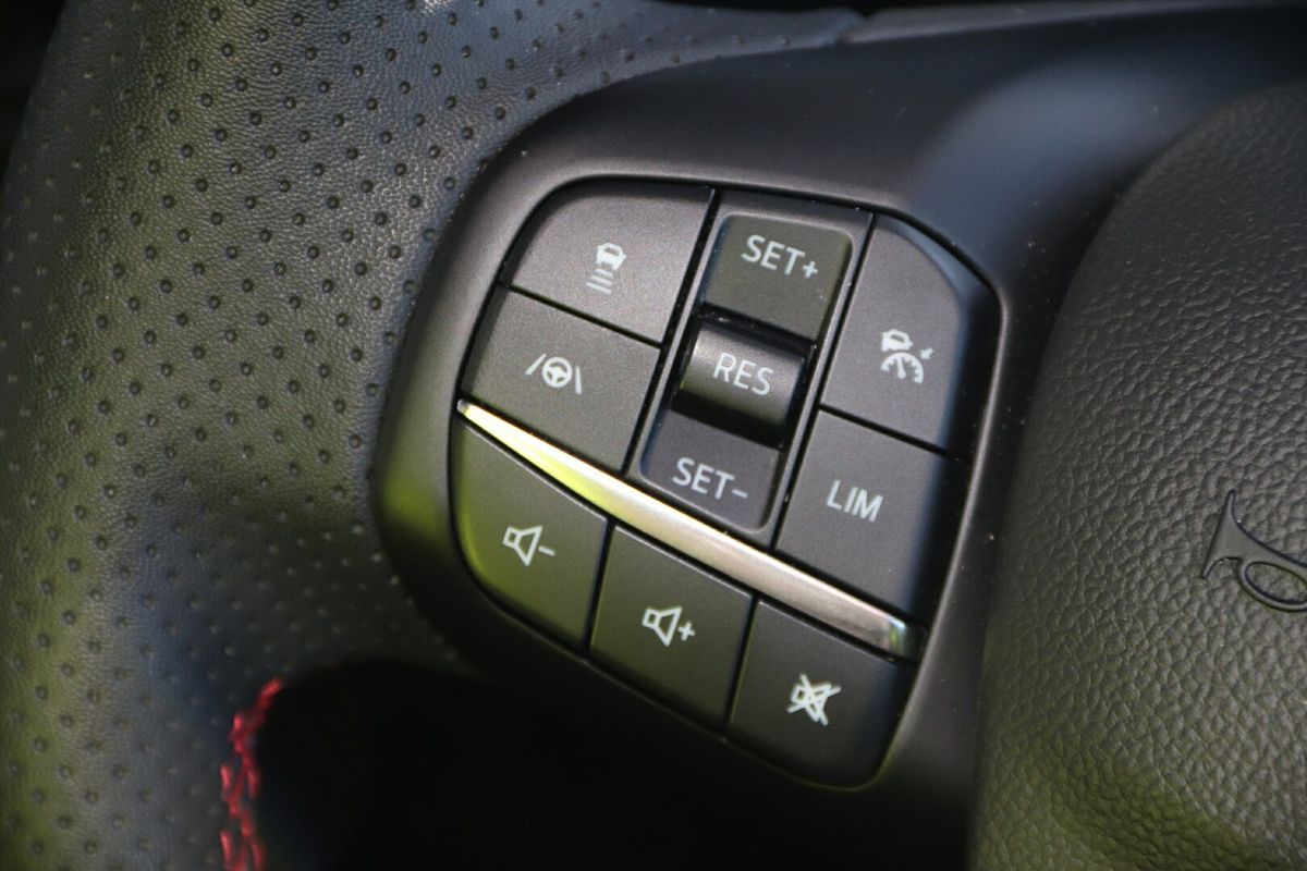 2023 Ford Escape ST-Line PHEV ZH