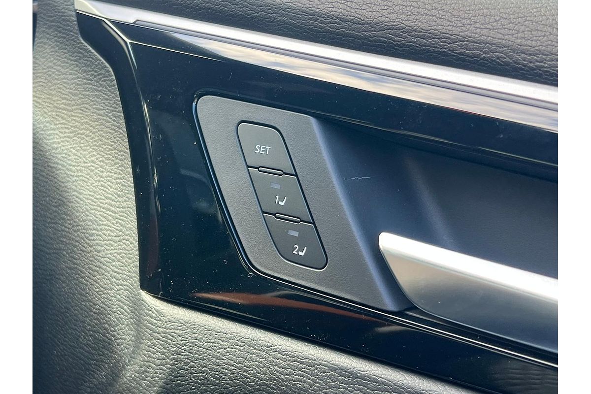 2024 Mitsubishi Outlander Exceed Tourer ZM