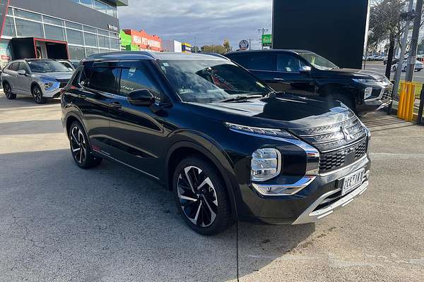 2024 Mitsubishi Outlander Exceed Tourer ZM