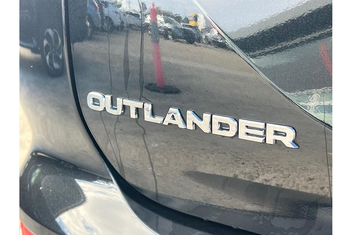 2024 Mitsubishi Outlander Exceed Tourer ZM