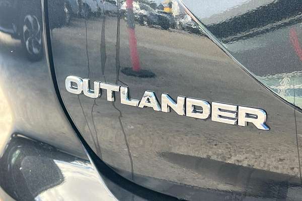 2024 Mitsubishi Outlander Exceed Tourer ZM