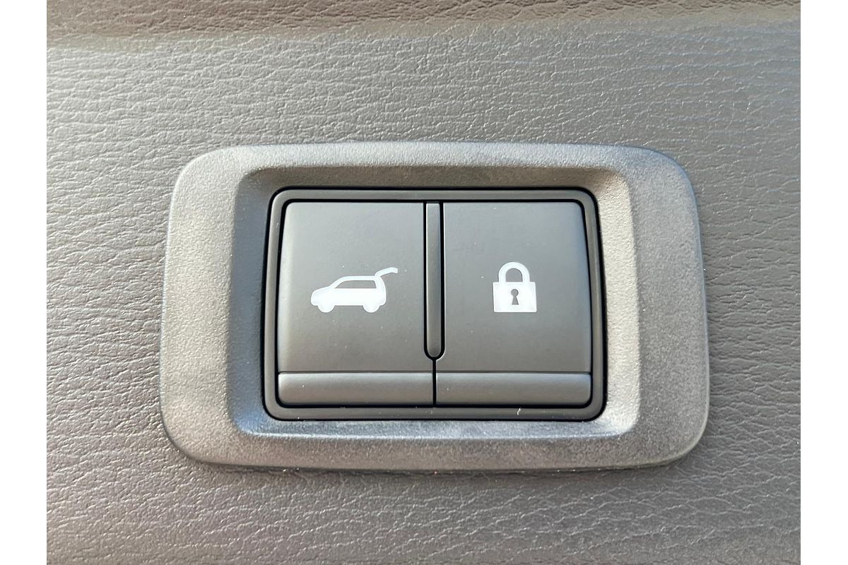 2024 Mitsubishi Outlander Exceed Tourer ZM