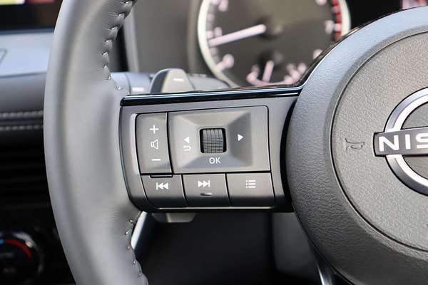 2025 Nissan X-TRAIL ST-L T33