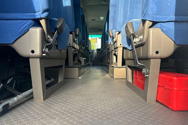 2015 Mitsubishi ROSA BUS DELUXE BE600