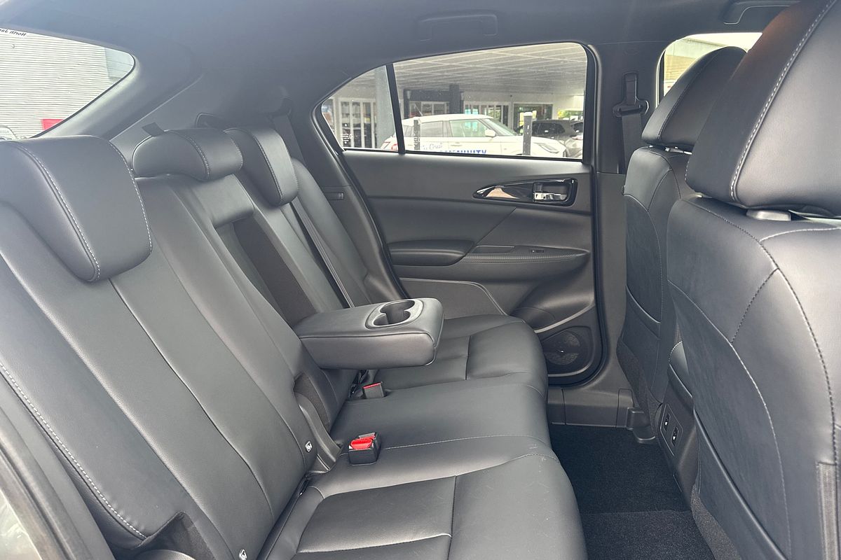 2024 Mitsubishi Eclipse Cross Exceed YB
