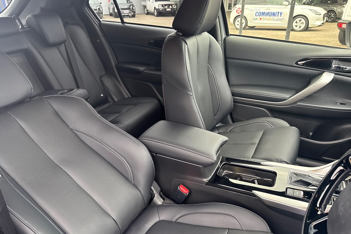 2024 Mitsubishi Eclipse Cross Exceed YB