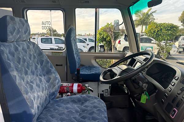 2015 Mitsubishi ROSA BUS DELUXE BE600