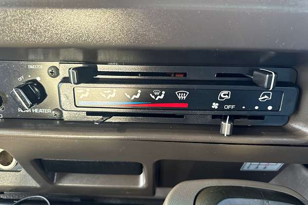 2015 Mitsubishi ROSA BUS DELUXE BE600